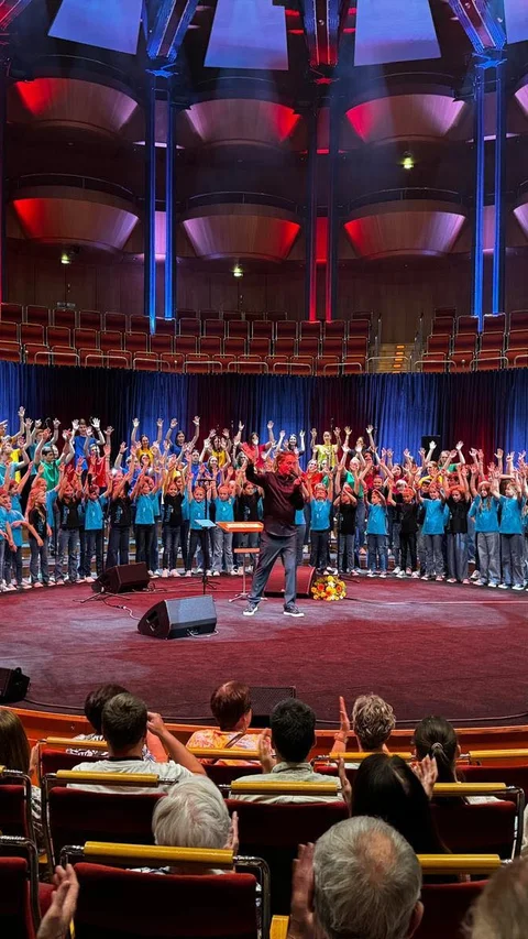 Kölner Jugendchor St. Stephan & Lucky Kids