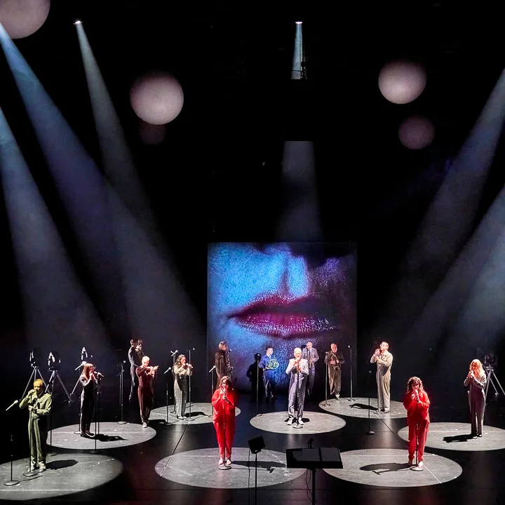 Szenische Darstellung der Uraufführung in Bregenz